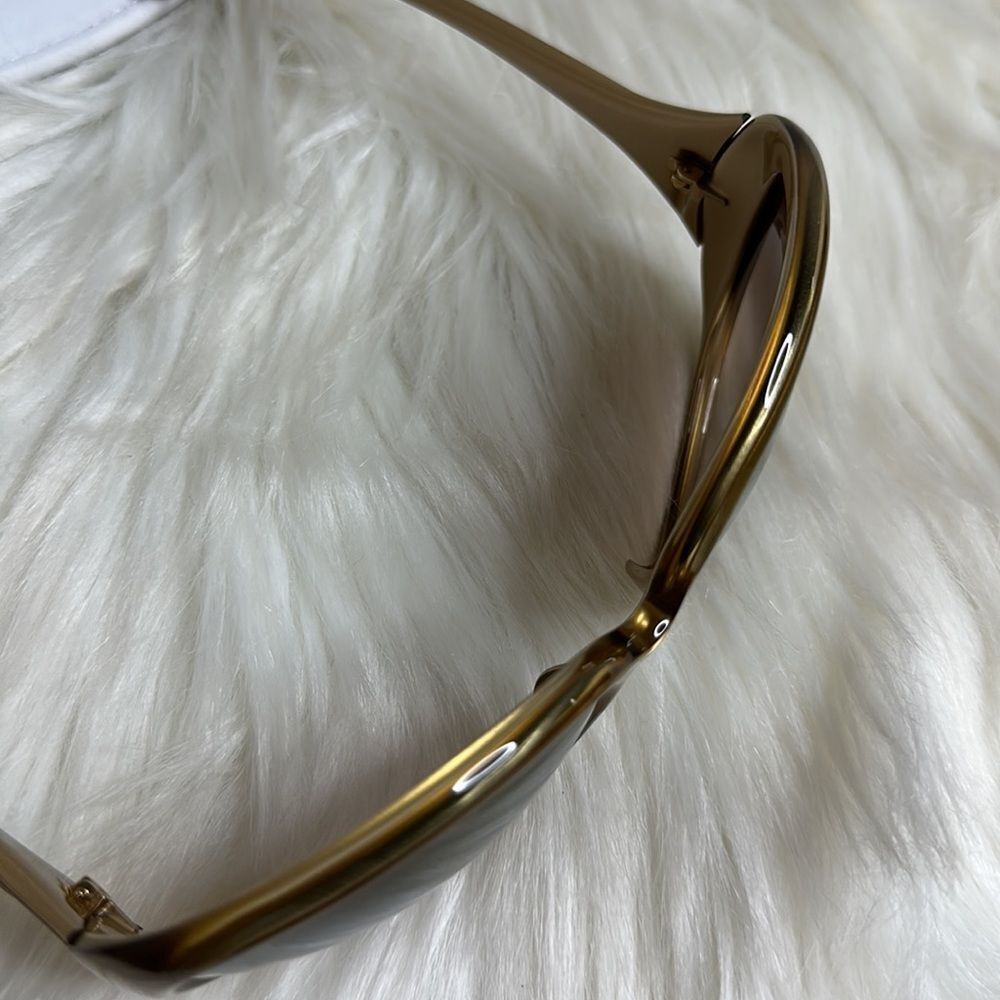 💯Authentic Dior Sunglasses with Case🍀 - Picture 7 of 15